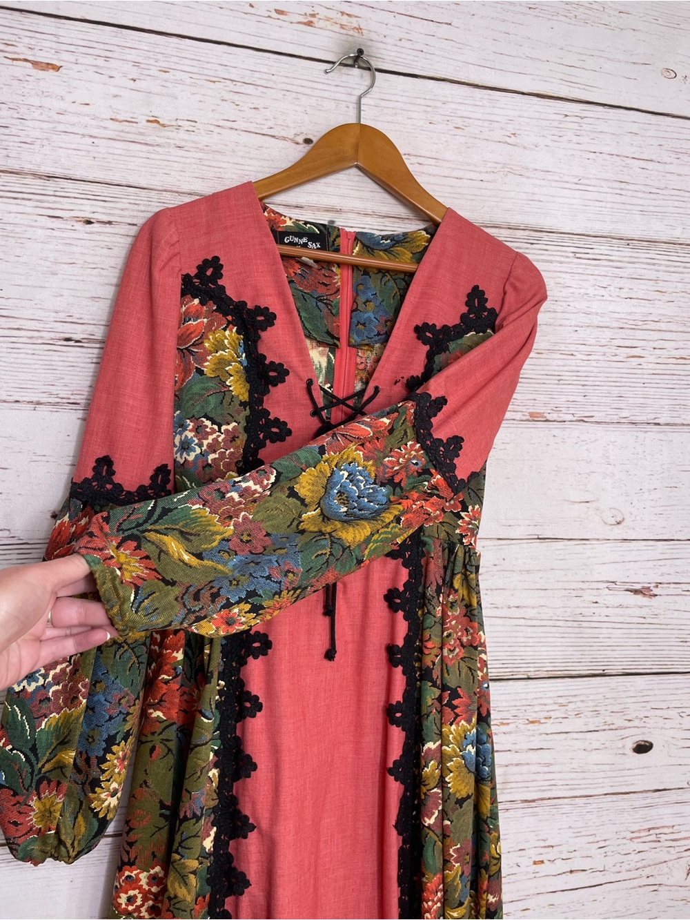 Gunne Sax vintage 1969 black label renaissance revival tapestry dress - Picture 6 of 15